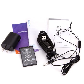 NOKIA诺基亚 Lumia 520 WP8 3G智能手机 暮黑 WCDMA/GSM