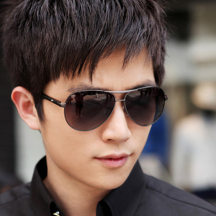 康视顿 铝镁偏光墨镜 男士太阳镜 潮流蛤蟆镜 开车司机驾驶镜560