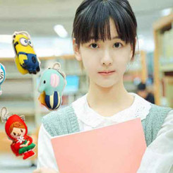 快看！可爱的学妹来啦！想追学妹？那就萌翻她！