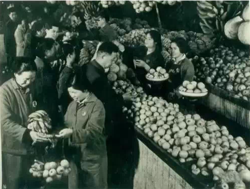 一张10元人民币在60年代能买些什么?