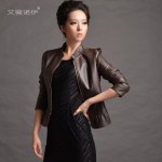 艾薇诺伊 2015新款春秋小外套女装短款PU皮韩版百搭显瘦大码皮衣 2色可选