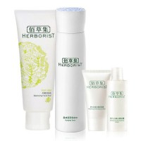 HERBORIST佰草集 平衡洁面乳100g+肌本清源化妆水150ml+新七白美白嫩肤露(焕新版)非卖品15g+新七白美白嫩肤面膜(焕新版)非卖品30g