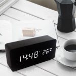 MOMEN摩门 学生儿童创意木质闹钟卧室静音夜光时尚简约电子床头座钟个性懒人