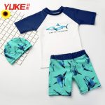 羽克 儿童泳衣 男童泳裤泳帽套装 可爱男孩分体宝宝婴儿卡通速干游泳衣