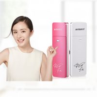 金稻 KD-777 冷喷机蒸脸器家用补水仪便携式纳米不花妆 杨幂签名款