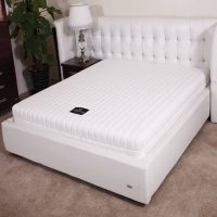 EVENILAND依丽兰 天然乳胶床垫 曼尼亚 双人席梦思弹簧定做1.8米1.5m可拆洗床垫