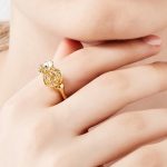 AJOY SAHU 英国设计师轻奢品牌指环 女款镶施华洛世奇水晶 罂粟花开口戒指 3款可选